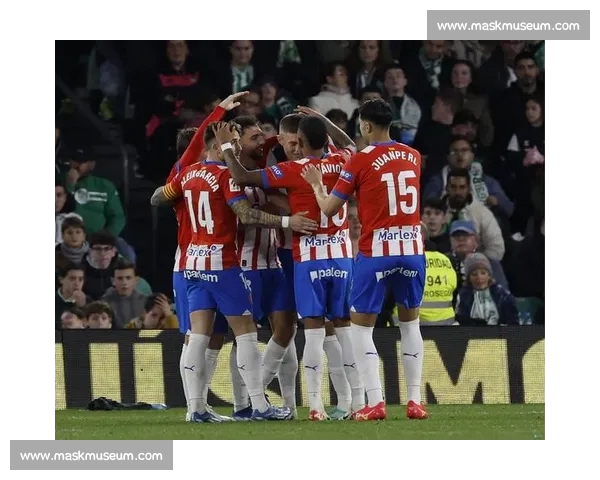 从控球到高位逼抢解析西甲战术演变与豪门球队体系博弈全景观察录